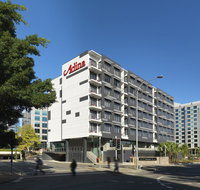 Adina Apartment Hotel Sydney Airport - St Kilda Accommodation