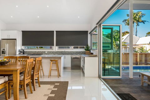 Aditi - Timber Vacation Home - St Kilda Accommodation 3