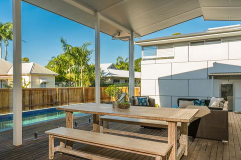 Aditi - Timber Vacation Home - St Kilda Accommodation 2