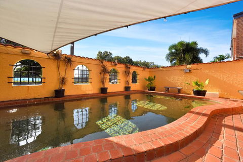 Adobe Motel - St Kilda Accommodation 1