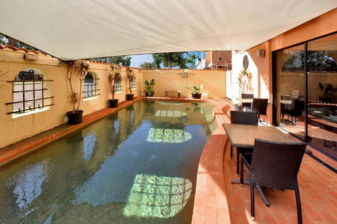 Adobe Motel - St Kilda Accommodation 2