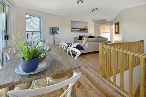 Advance Place - St Kilda Accommodation 0