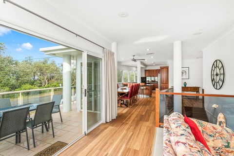 Aegean On The Beach - St Kilda Accommodation 1