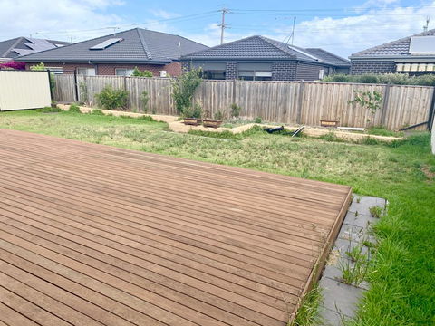 AHA Family Holiday House With Huge Backyard - St Kilda Accommodation 1