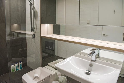 AirTrip Apartments On Tribune Street - St Kilda Accommodation 2