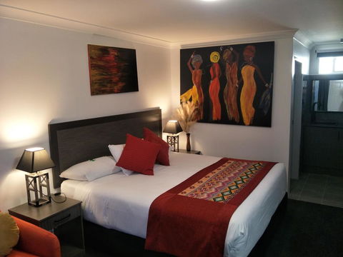 Alabaster Motor Inn - St Kilda Accommodation 0