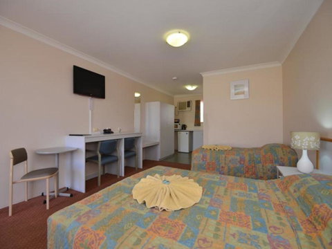 Albion Hotel - St Kilda Accommodation 3