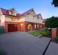 Albury Suites - Schubach Street - St Kilda Accommodation
