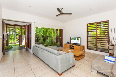 Alcove Sands - St Kilda Accommodation 2