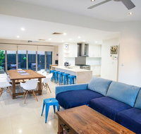 Alexandra Headland Luxury Townhouse - St Kilda Accommodation