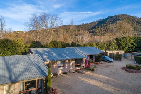 Alinga Longa 4 - St Kilda Accommodation 3