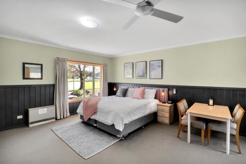 All Seasons Mansfield - St Kilda Accommodation 3