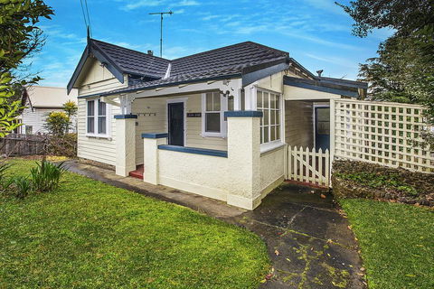 Allambee - St Kilda Accommodation 0