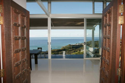 Allure - St Kilda Accommodation 0