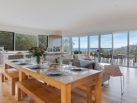 Aloha - Direct Beach Access From Property - St Kilda Accommodation 1
