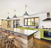 Aloha - Pet  Family Friendly - 10 Min Walk to Beach - St Kilda Accommodation