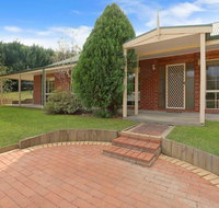 Alpine Mist - Spacious 5 bedroom home - St Kilda Accommodation