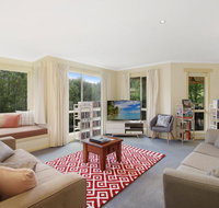 Alpine Vista - Short walk to town centre - St Kilda Accommodation