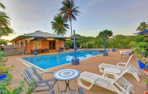 Alva Beach Tourist Park - St Kilda Accommodation 0