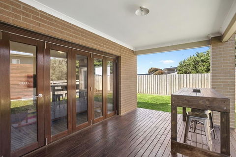 Alyxia Escape 15 - St Kilda Accommodation 0