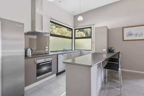 Amaroo - St Kilda Accommodation 3