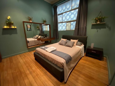 Amazing And Big Home With View - St Kilda Accommodation 2