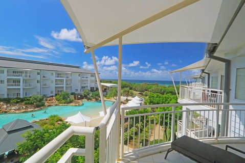 Amazing Ocean Views Resort Apartment - St Kilda Accommodation 0
