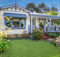 Ambrose Cottage Front Apartment - St Kilda Accommodation