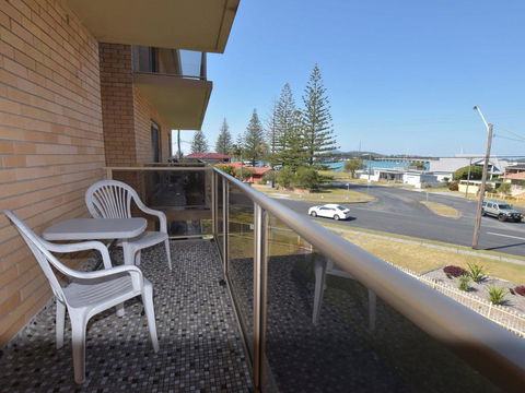 Anchorage 10 Water Views From Balcony - St Kilda Accommodation 3