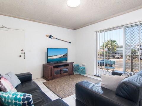 Anchorage 2, With Water Views - St Kilda Accommodation 2