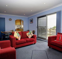 Anchorage 7 Beautifully Renovated Close to Rockpool - St Kilda Accommodation