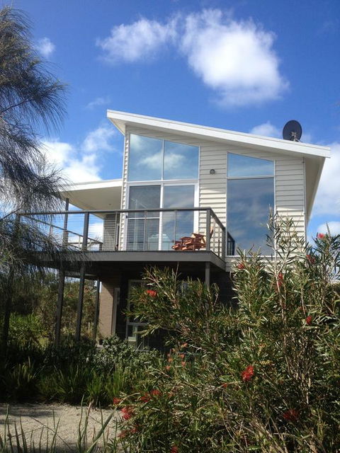 Anchors Beach House - St Kilda Accommodation 3