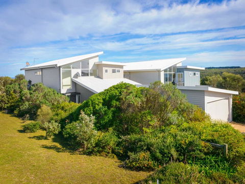 Anchors Beach House - St Kilda Accommodation 0