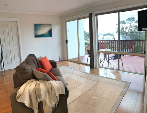 Angasi Apartment On Highcrest - St Kilda Accommodation 3