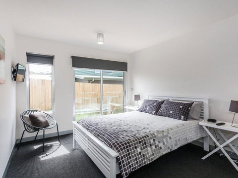 ANGLE BY THE SEA - Anglesea - St Kilda Accommodation 3