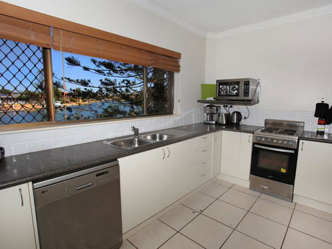 Anjuna 2 - 2 BDRM Budget Stay On Canal - St Kilda Accommodation 3