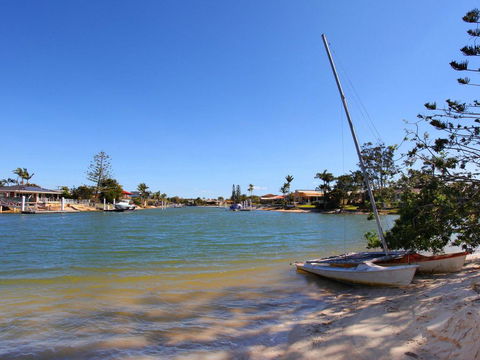 Anjuna 2 - 2 BDRM Budget Stay On Canal - St Kilda Accommodation 0