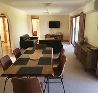 Annies Holiday Units - St Kilda Accommodation
