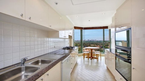 Apartment In The Heart Of Chatswood - St Kilda Accommodation 1
