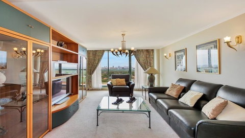 Apartment In The Heart Of Chatswood - St Kilda Accommodation 0