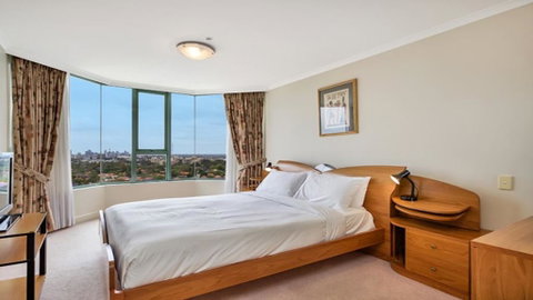 Apartment In The Heart Of Chatswood - St Kilda Accommodation 2