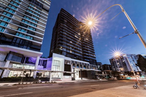 Apartment Newstead Central - St Kilda Accommodation 0