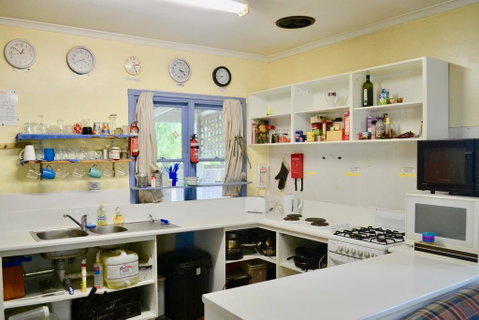 Apollo Bay Backpackers - St Kilda Accommodation 3