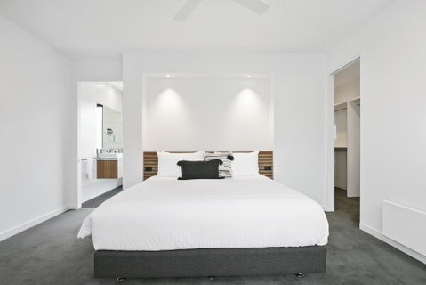 Apollo Bay Beach House - St Kilda Accommodation 3