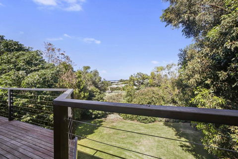 APOLLO BAY HOLIDAY HOUSE - Walk To Beach + Wifi - St Kilda Accommodation 1
