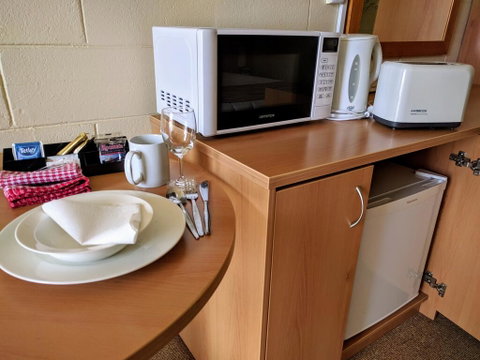 Apollo Motel Parkes - St Kilda Accommodation 2