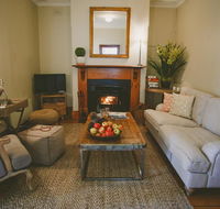 Apple Cottage Orange NSW - St Kilda Accommodation