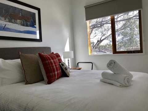 Apres - St Kilda Accommodation 3