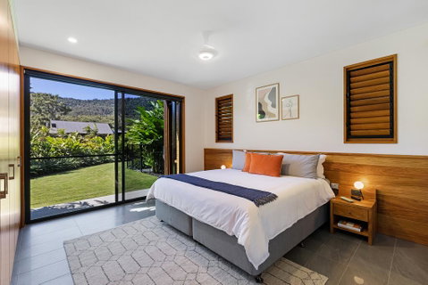 Aqua - At Funnel Bay - St Kilda Accommodation 2