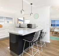 Aqua Palm with Sweeping One Mile Views - St Kilda Accommodation